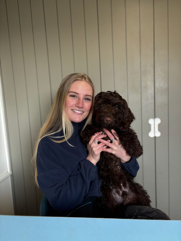 Lauren - Head Groomer, Cobham