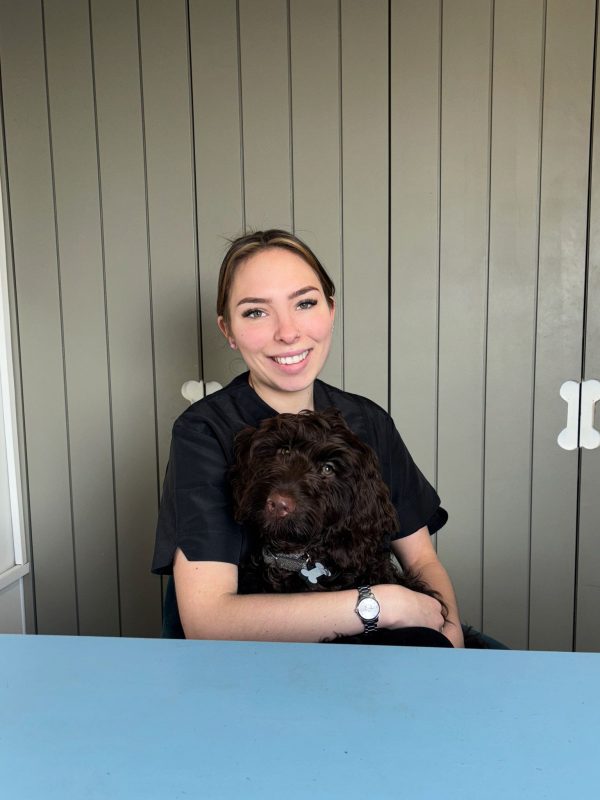Mia - Dog Groomer, Cobham