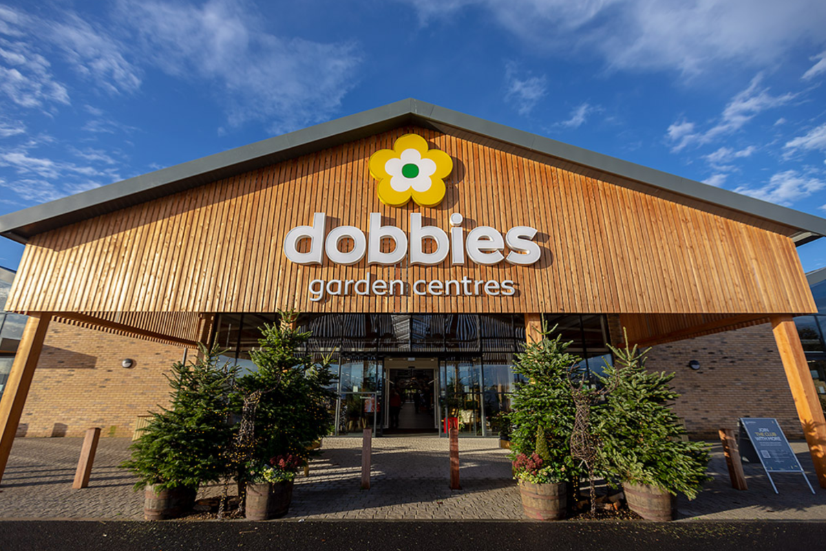 Dobbies Garden Centre front
